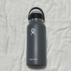 Hydro Flask Charcoal Bottle